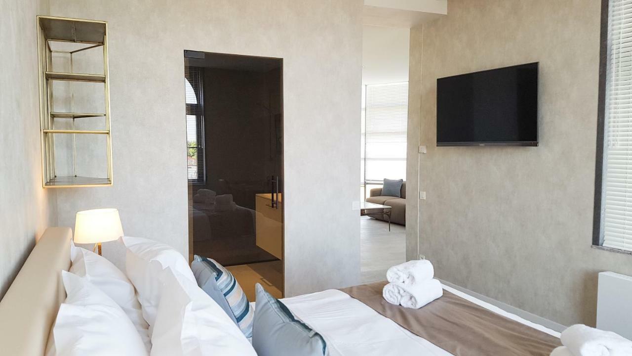 מידלקרק Hotel Acropolis " Op Het Sportiefste Park Van De Kust " מראה חיצוני תמונה